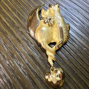 Vintage Cats Brooch Pin